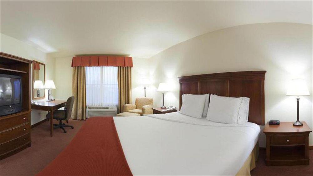 Holiday Inn Express Turlock By Ihg Extérieur photo