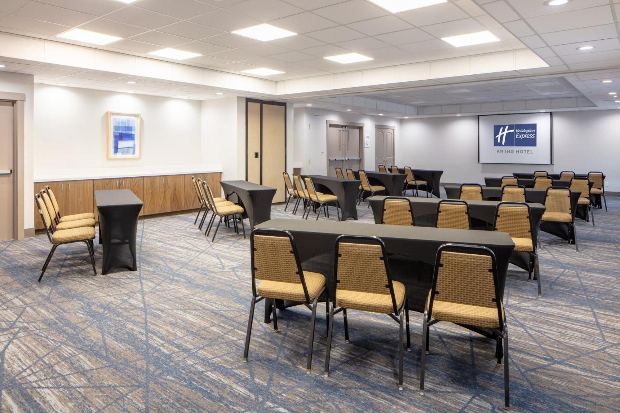 Holiday Inn Express Turlock By Ihg Extérieur photo