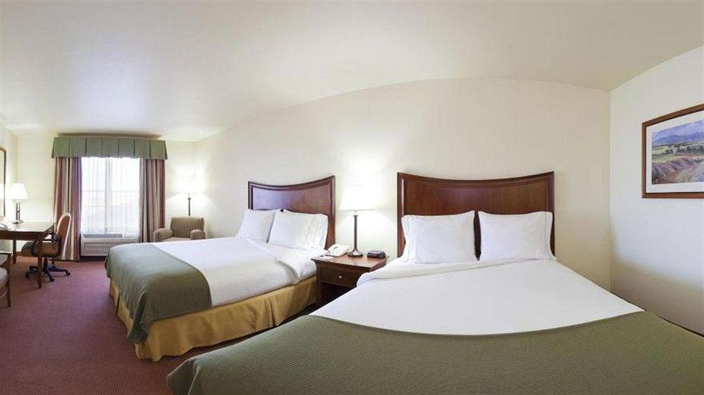 Holiday Inn Express Turlock By Ihg Extérieur photo